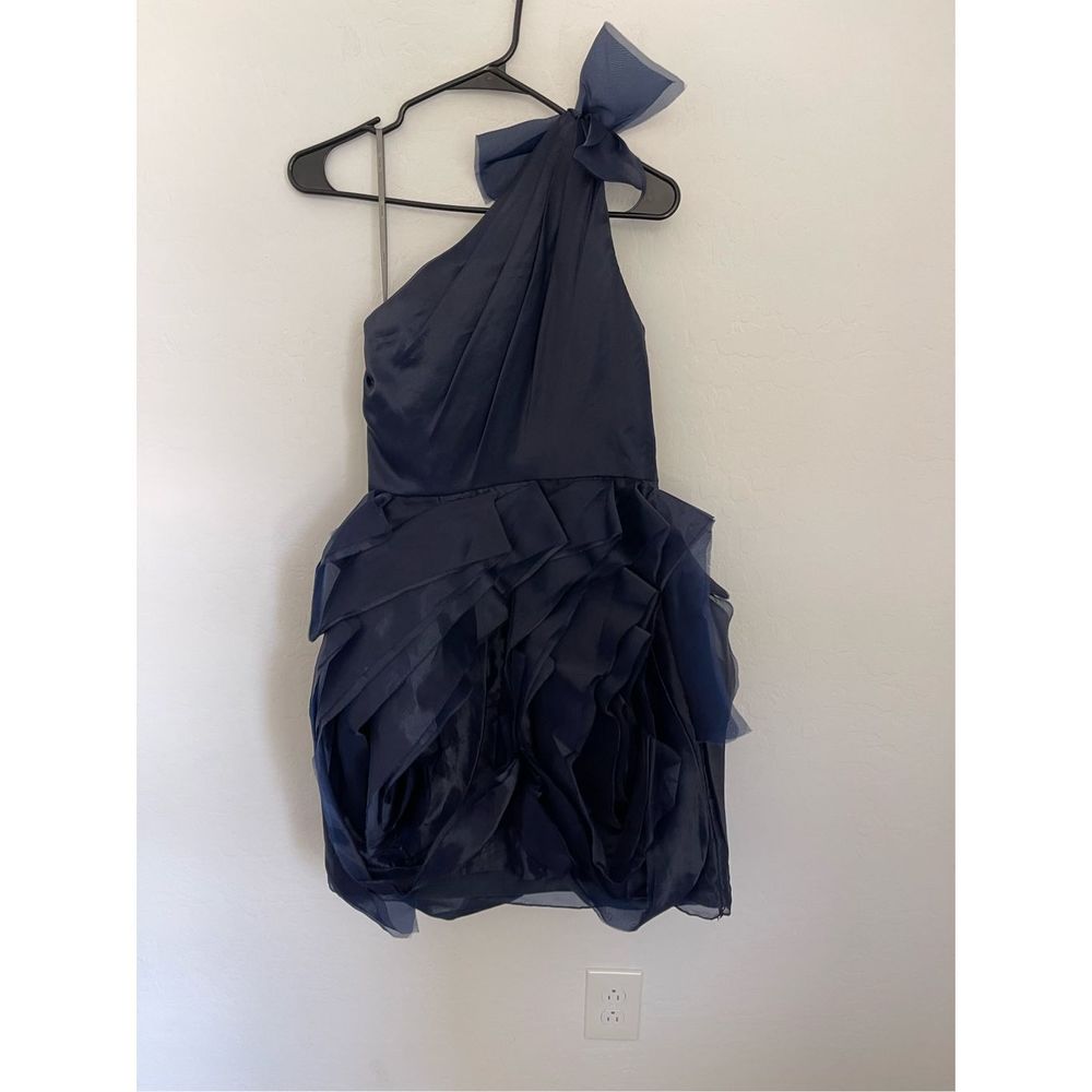 WHITE BY VERA WANG One Shoulder Cocktail Party Dress Size 6
